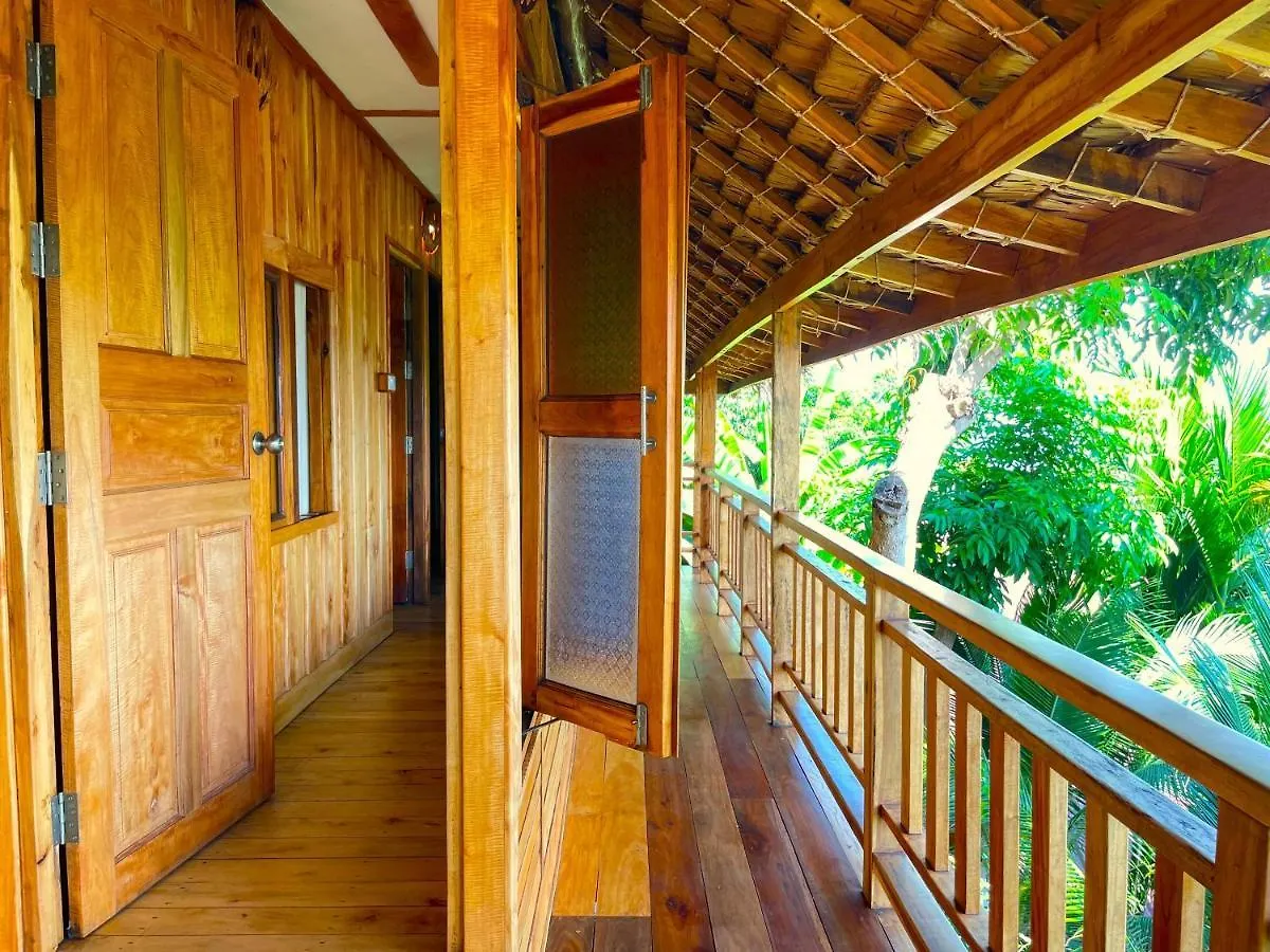 Phi Phi Phu Chalet Resort Thailand