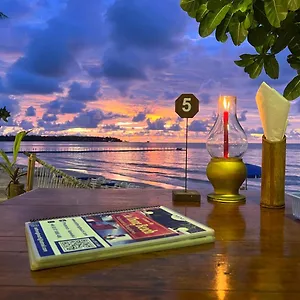 https://ao-thong-beach-bungalows.khao-lakhotels.com